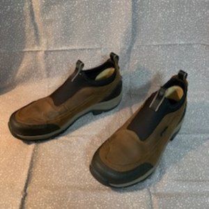 Ariat Terrain Ease H20 Size women's 10.5 B Medium